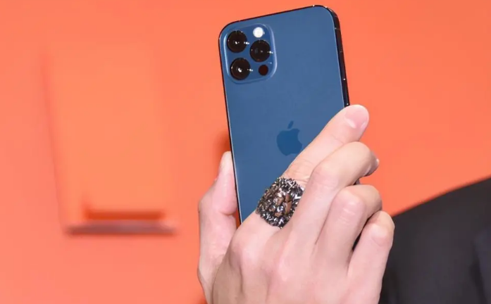 昌吉苹果手机维修分享iPhone12系列重启方法教程 